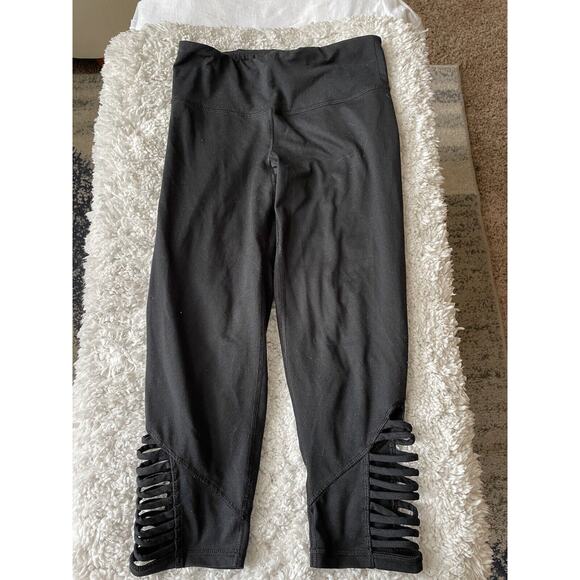 Champion Women’s Sz. XS Black Yoga Crop Leggings, Cute Ankle Design. Comfortable - Picture 1 of 8